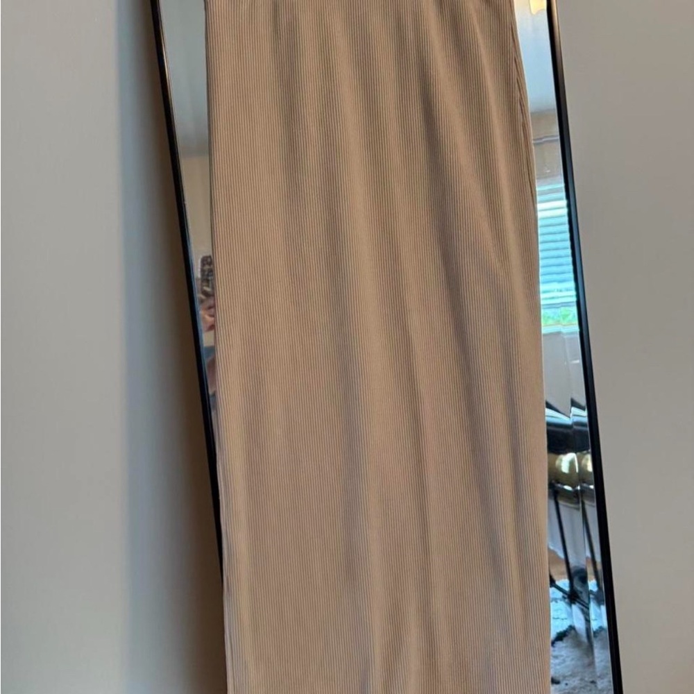 Old Navy Elegant Beige Pencil Skirt